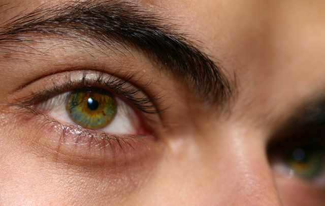 6 Things You Do Every Day That Destroy Your Eyesight