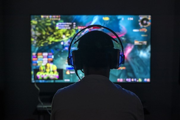 Study Suggests Gaming Can Help You Burn As Many Calories In 2 Hours As You Would Doing 1,000 Sit-Ups