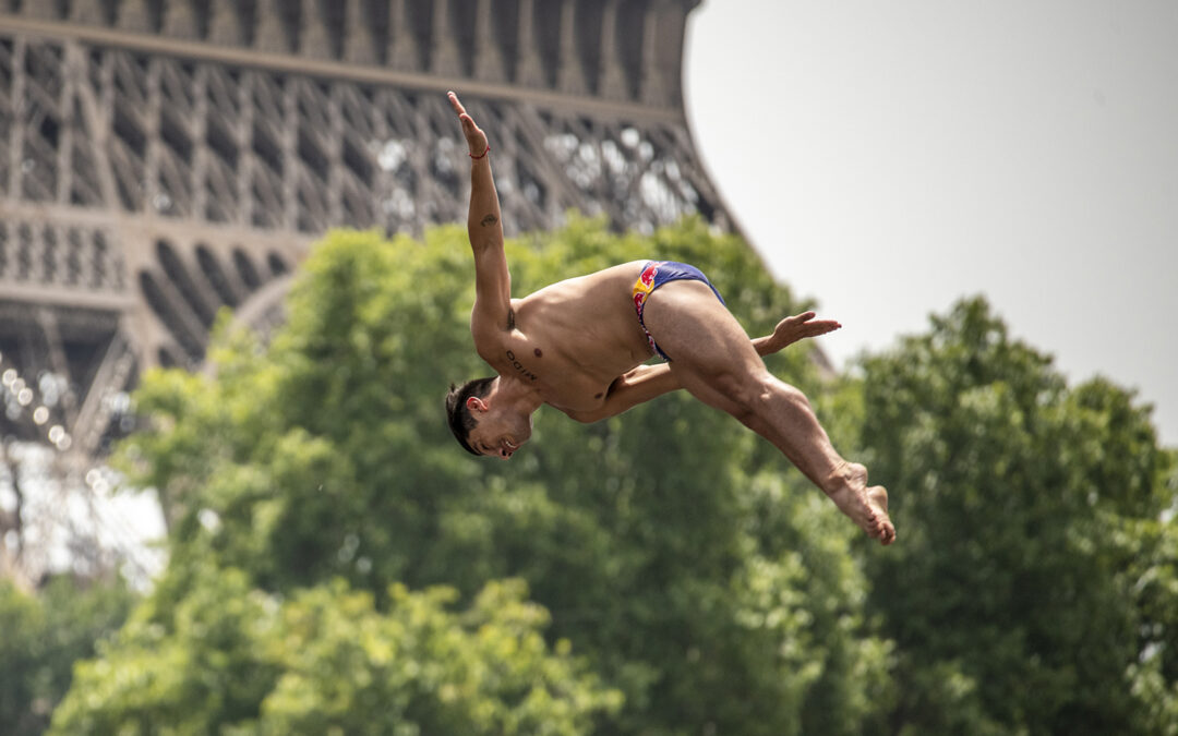 Professional Cliff Diver Jonathan Paredes On Overcoming Fear After Injury